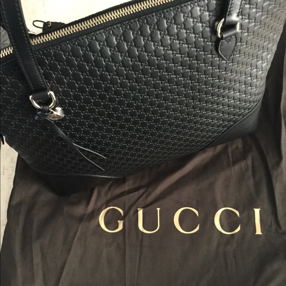 Gucci Handbags - NEW Gucci Guccissima GG Black Leather Shoulder BAG